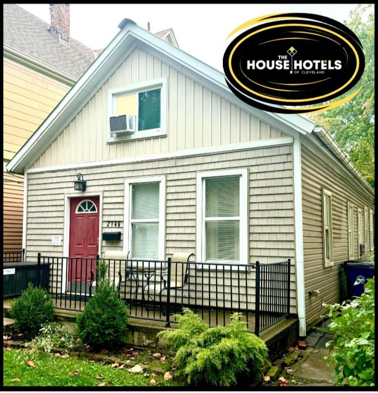 The House Hotels - W.20Th - Three Bedroom Near West Side Market And Downtown Cle كليفلاند المظهر الخارجي الصورة