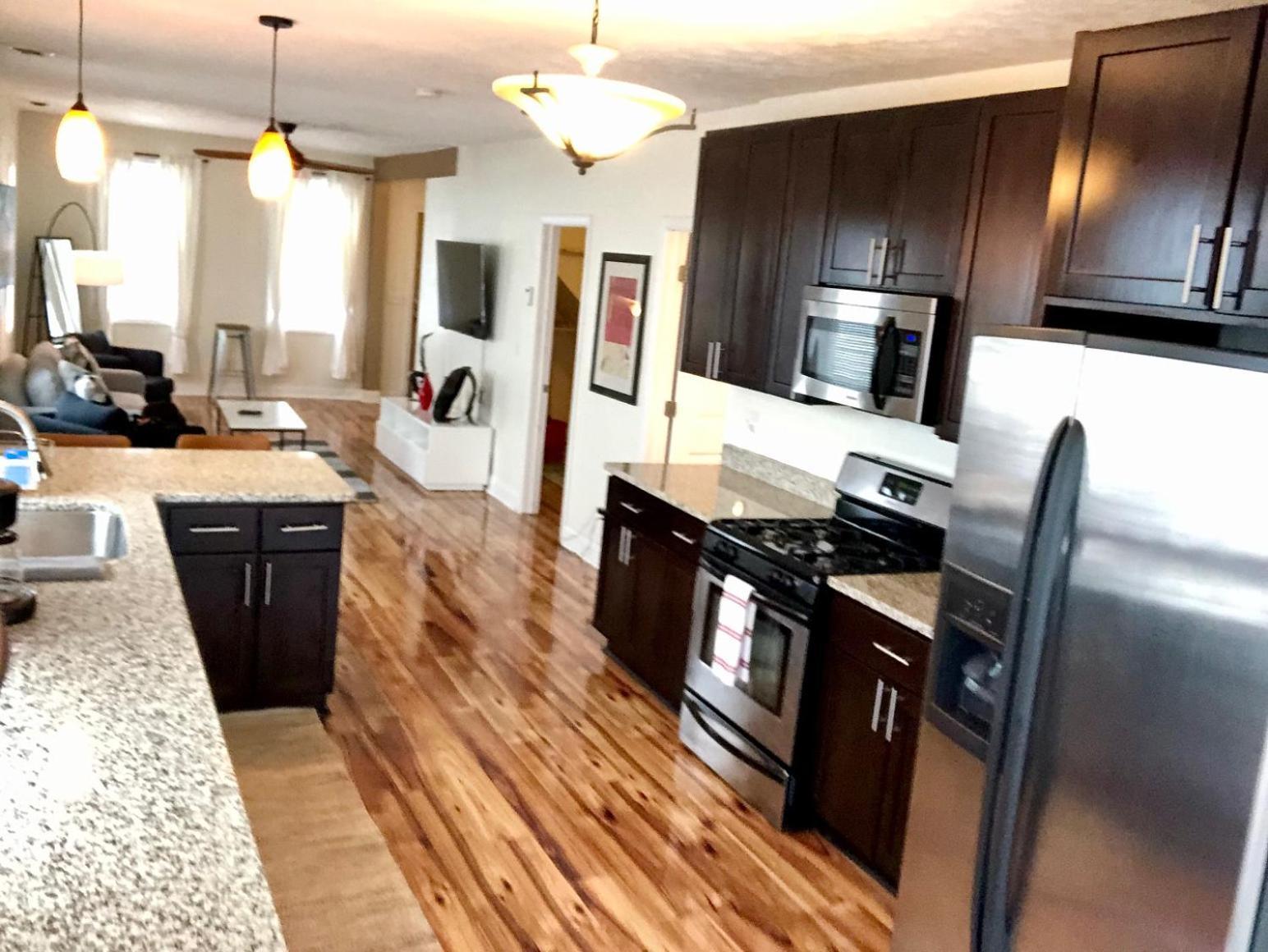 The House Hotels - W.20Th - Three Bedroom Near West Side Market And Downtown Cle كليفلاند المظهر الخارجي الصورة