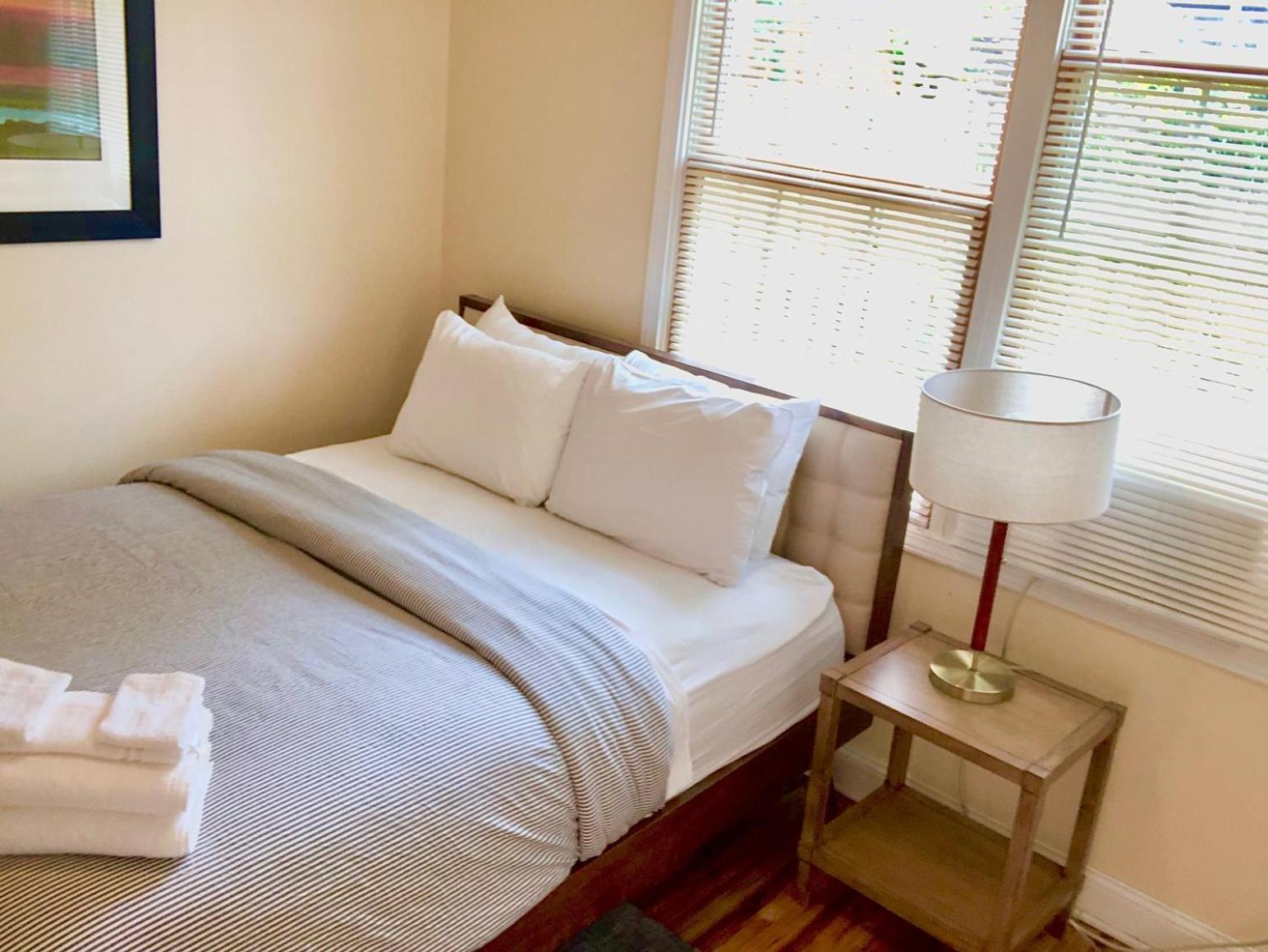 The House Hotels - W.20Th - Three Bedroom Near West Side Market And Downtown Cle كليفلاند المظهر الخارجي الصورة